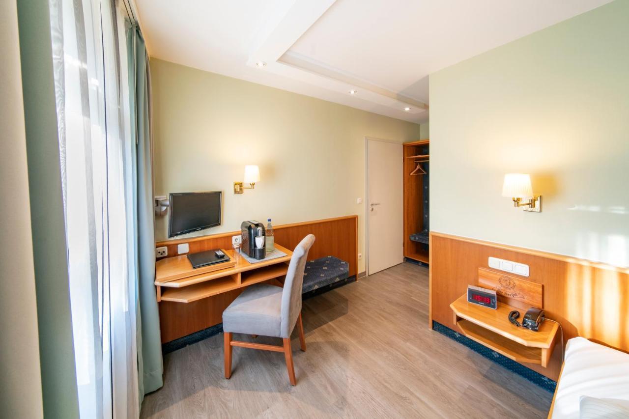 Landhotel Zur Bretzel บาเบนเฮาเซน ภายนอก รูปภาพ