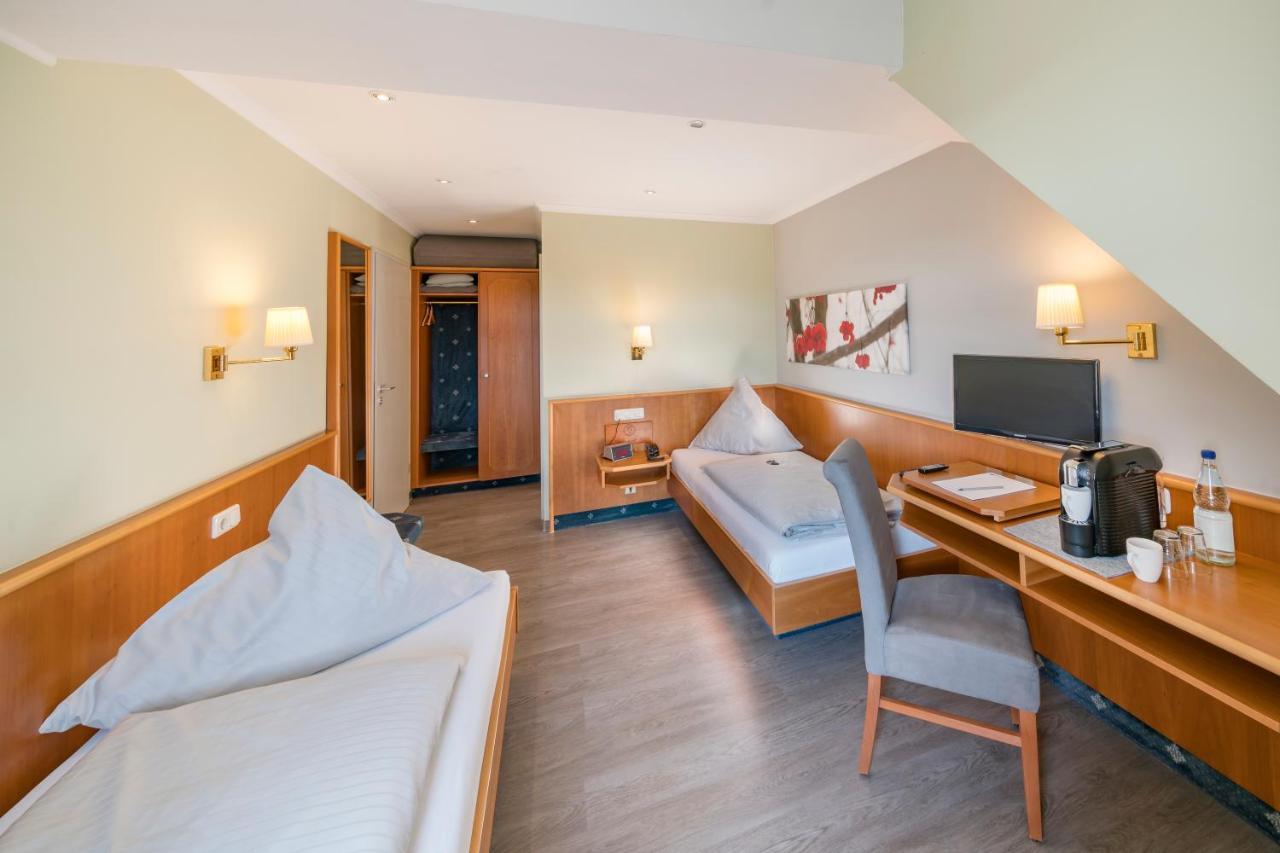 Landhotel Zur Bretzel บาเบนเฮาเซน ภายนอก รูปภาพ