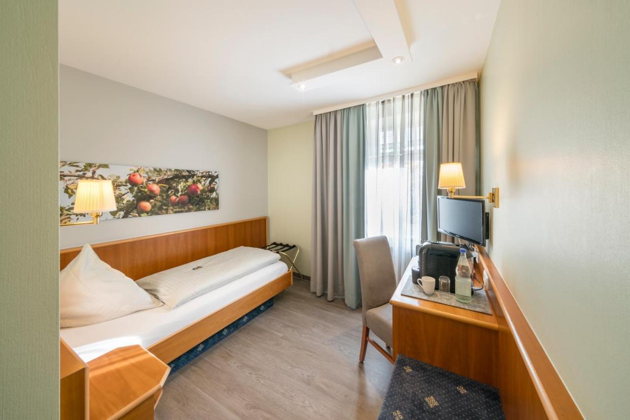 Landhotel Zur Bretzel บาเบนเฮาเซน ภายนอก รูปภาพ